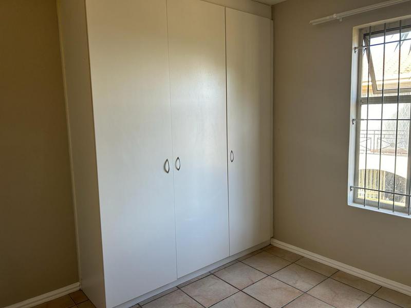 To Let 2 Bedroom Property for Rent in Vredekloof Heights Western Cape